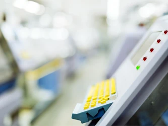 Які параметри продукту має кардиган із суміші вовни та кашеміру?